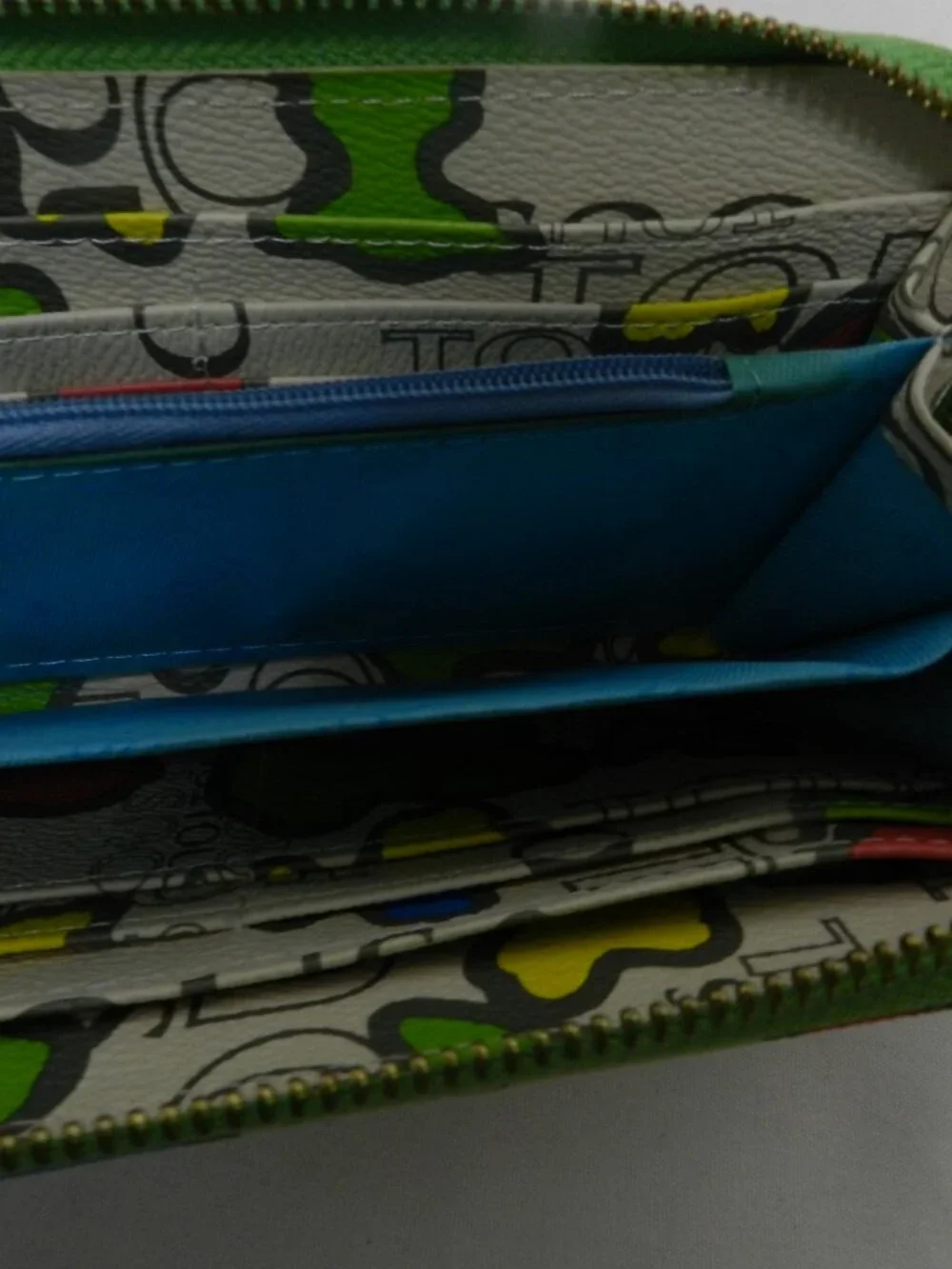 TOUS Leather zip around clutch wallet w/ Teddy Bear abstract 8
